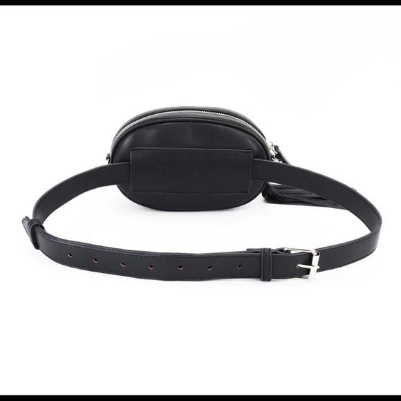 Price Drop! ⤵️ 1 Left!!! Black Quilted Fanny Pack - Picture 3 of 7